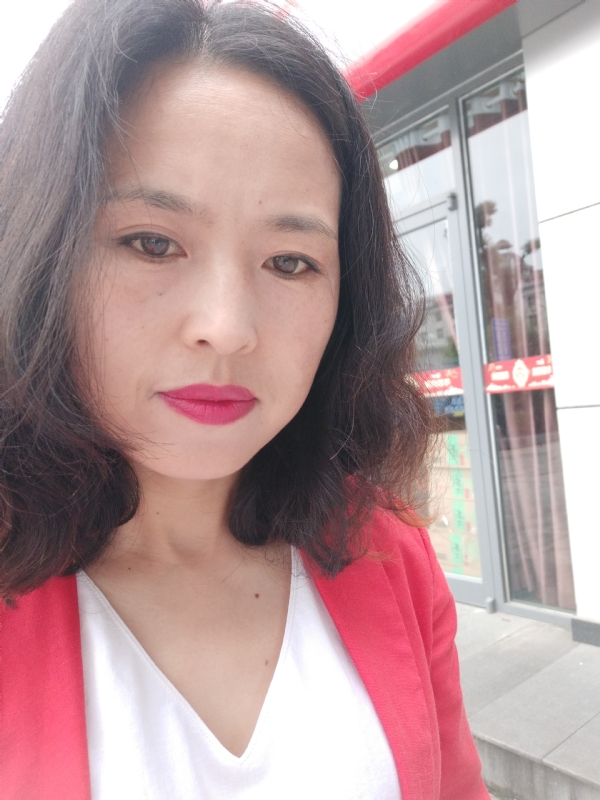 枫叶飘零的第一张照片--惠安交友网