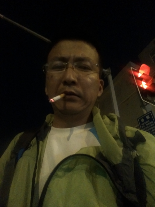 认真的生活的第一张照片--惠安交友网
