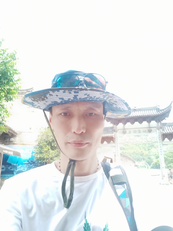 童群海的第一张照片--惠安交友网
