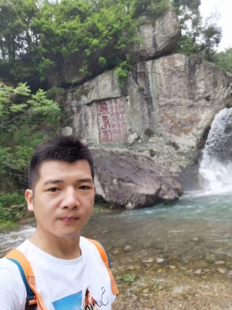 愿得一人心的第一张照片--惠安交友网