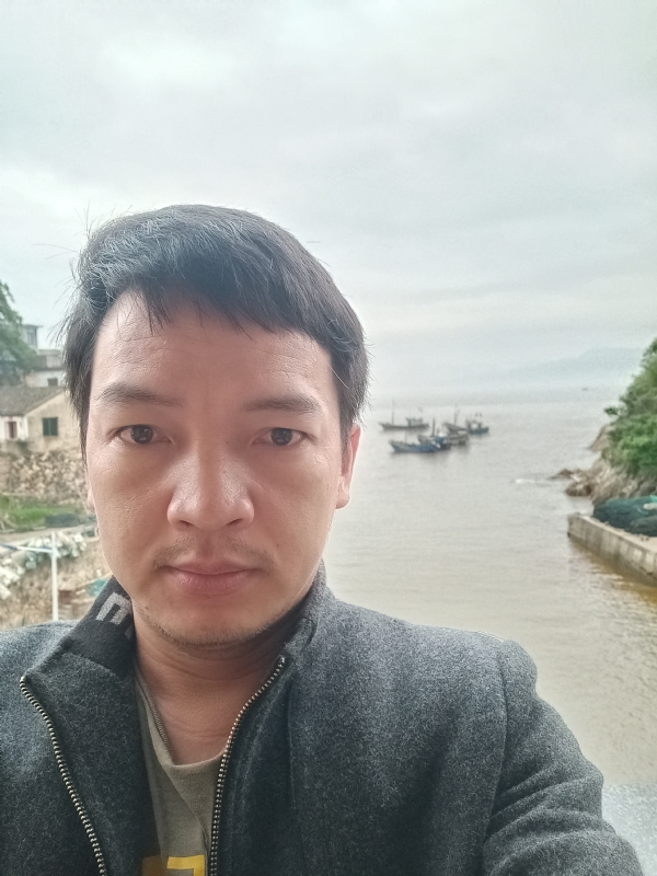 啊亮的第一张照片--惠安交友网