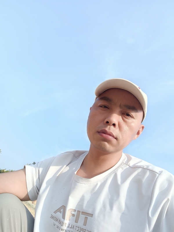 哥哥的第一张照片--惠安交友网
