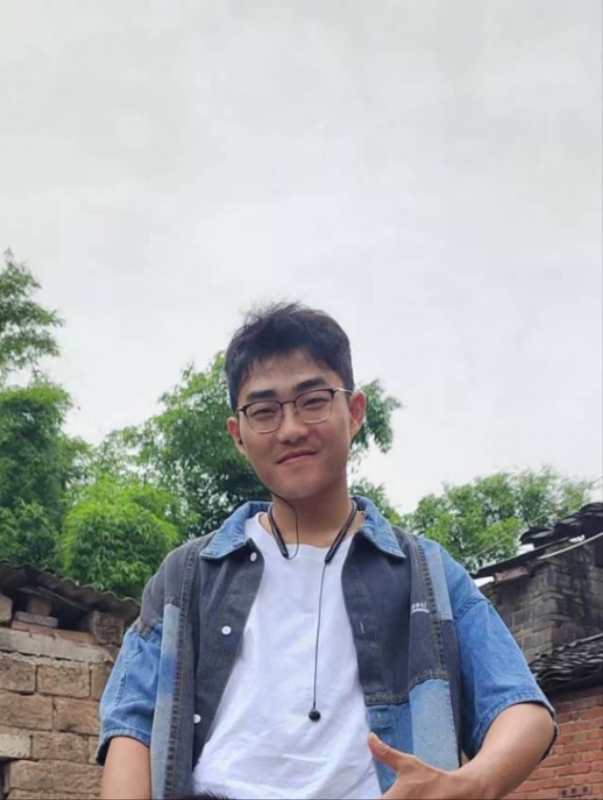 越努力越幸运的第一张照片--惠安交友网